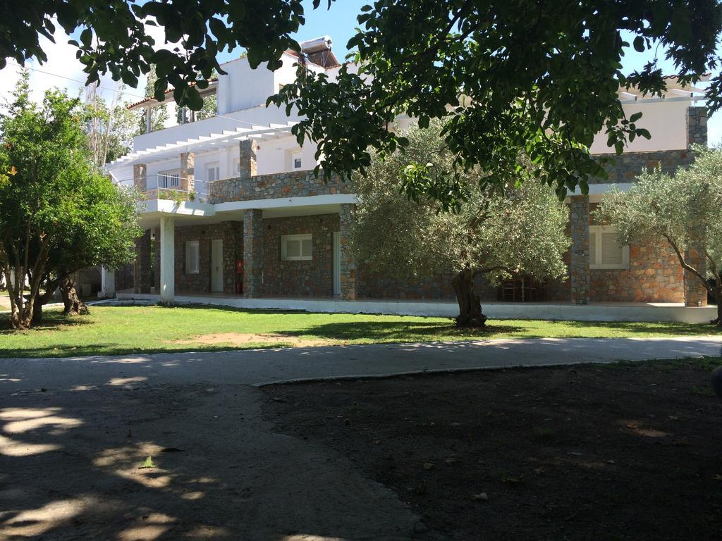 Villa Jeanna Troulos Exteriör bild