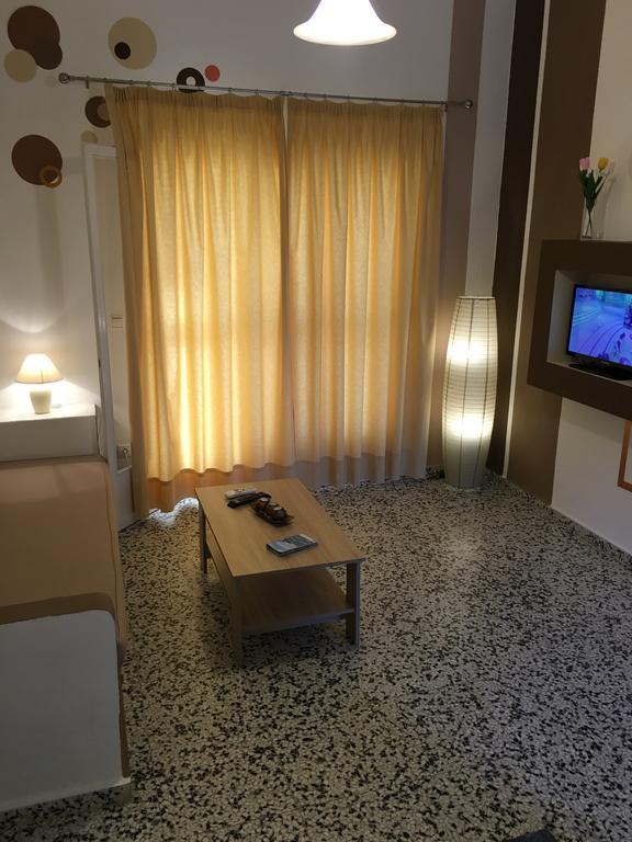 Villa Jeanna Troulos Exteriör bild